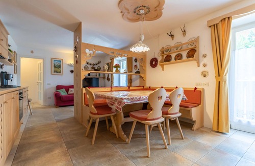 San Giovanni di Fassa Apartment | Casa Rosi