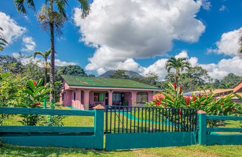Barrio Pilo House | Casa Rosibed / Peace and tranquility
