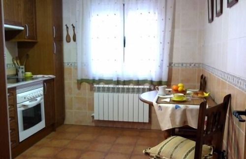 Navarredonda de Gredos Cottage | Casa Rural Las Nieves for 4 people