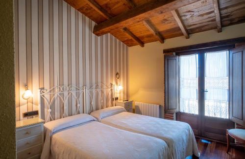 Aldeadavila de la Ribera House | Casa Rural El Olivo/El Almendro