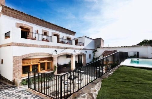 Gargantilla Cottage | Casa Rural Miel y Romero for 8 people, (pet friendly).