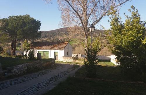 Villafranca de la Sierra House | Casa Rural de Benjamin Palencia