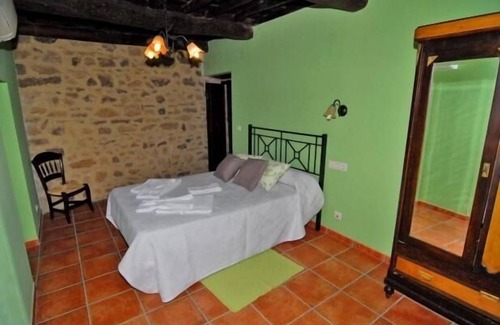 Villasbuenas de Gata Cottage | Casa Rural Sietevillas Padel ***** offer children