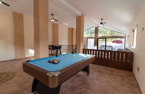 Quatretondeta Ski Chalet | CASA RURAL BIENVENIDA