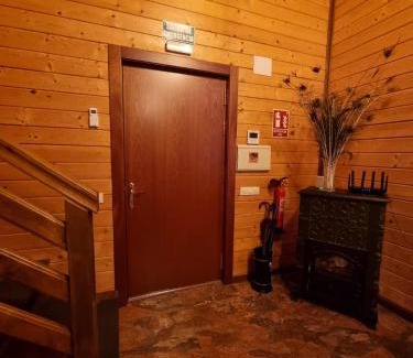Navahermosa Ski Chalet | Casa rural Cabaña de la Huerta