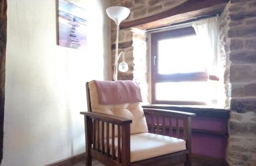 Robleda-Cervantes House | CASA RURAL Calma del Lago