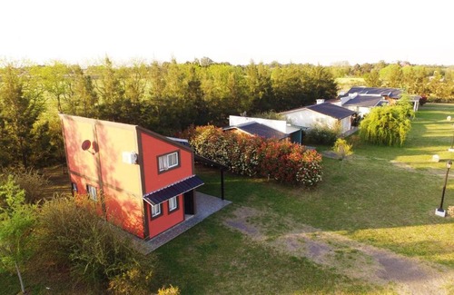 Ramallo House | Casa rural cerca del arroyo y el río Paraná