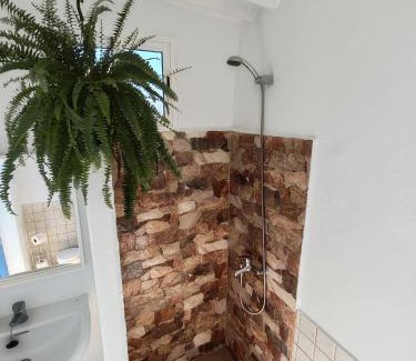 Santa Barbara House | Casa rural con piscina climatizada