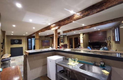Los Rabanos Villa | Casa Rural con Jacuzzi, BBQ, chimenea y mucho mas