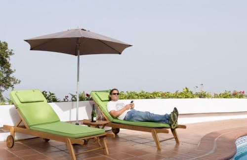 El Guincho Villa | Casa rural con piscina climatizada, barbacoa y Wi-Fi en Icod de los Vinos - ES-279-19