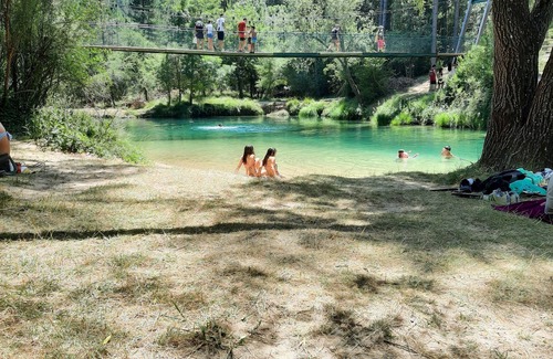 Las Cuerlas Cottage | Casa Rural con Piscina Municipal a 29km del Monasterio de Piedra