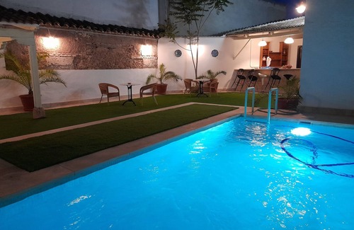 Almagro Cottage | Casa Rural con Piscina Para Grupos en Pleno Centro