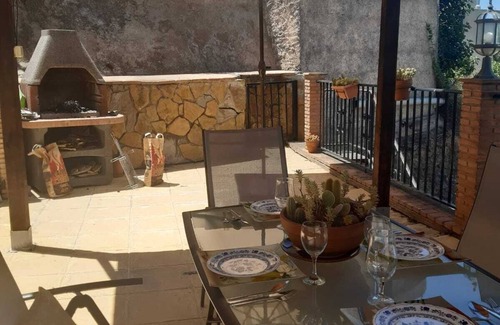 Alcolea Cottage | Casa Rural con Vistas a Sierra Nevada