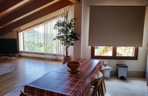 La Torre de Cabdella Ski Chalet | Casa rural con vistas en el corazón del Pirineo