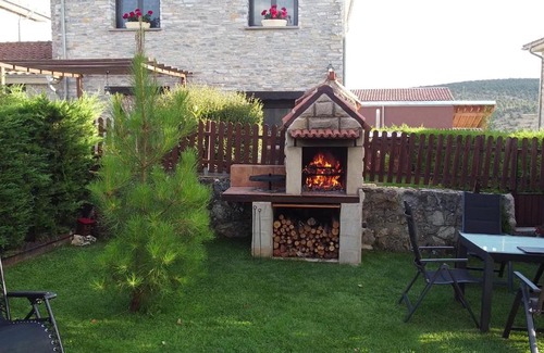 Hontoria del Pinar House | CASA RURAL COSTALAGO