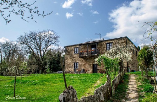 Rubian House | Casa Rural Dana