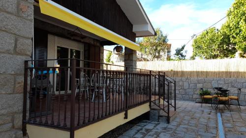 Becerril de la Sierra Ski Chalet | Casa rural El Abuelo Arturo