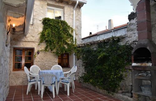 Montemayor de Pililla House | Casa Rural El Camino