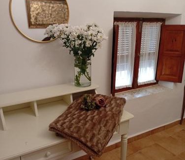San Carlos del Valle House | Casa Rural en San Carlos del Valle- Doña Gumersinda