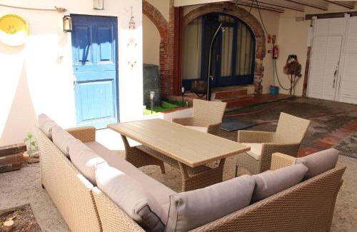 Sant Climent Sescebes House | Casa Rural El Pati de l´Albera
