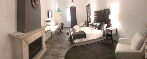 Montemolin Hotel | Casa Rural El Aguila
