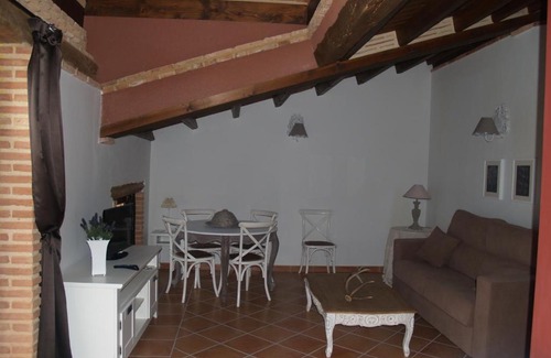 Tierzo House | Casa Rural El Cuartel