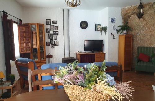 Ayna House | Casa Rural El Lobo