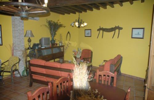 Villar del Pedroso House | Casa Rural El Pedroso