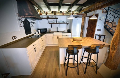 El Royo Cottage | Casa Rural El Rotejar *, ideal house for families, in the center of the village.
