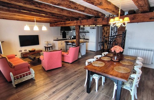 El Royo Cottage | Casa Rural El Rotejar *, ideal house for families, in the center of the village.