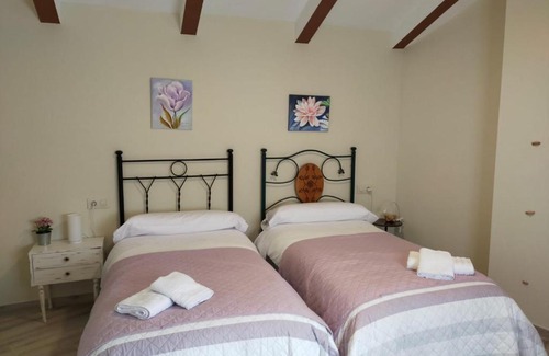 Ayna House | Casa Rural Elena