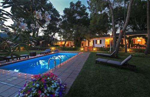 Castellvi de la Marca House | Casa Rural Els Pins