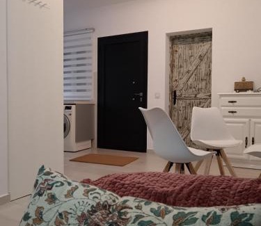 Setenil de las Bodegas Apartment | Casa Rural "Entre Costuras"
