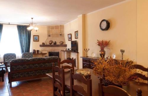 Barruelo de Santullan House | Casa Rural Vielba