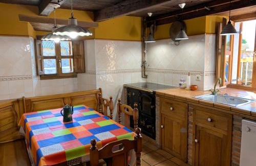 Boca de Huergano House | Casa Rural La Costurera