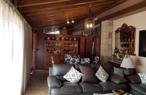San Martin del Castanar Villa | CASA RURAL VERSOS