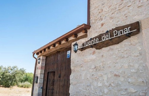Aldeonsancho Cottage | Casa Rural Fuente del Pinar for 10 people