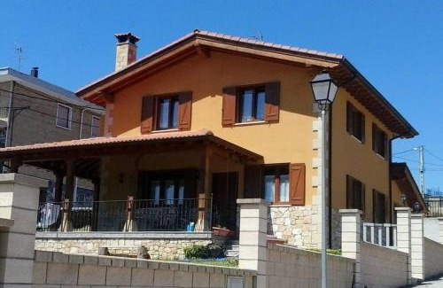 Santelices House | Casa Rural Izarrak