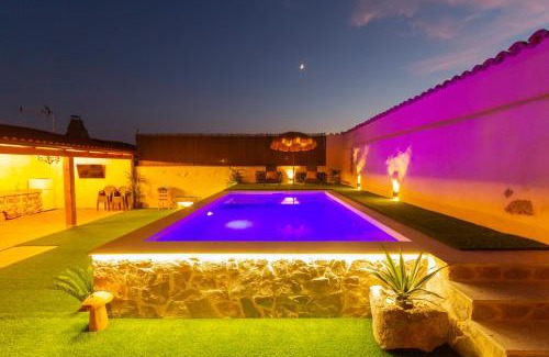 Muelas del Pan House | Casa Rural LA BRETONA