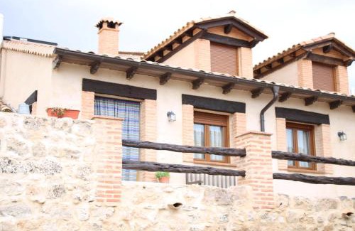 Aguilera House | Casa Rural La Charolesa