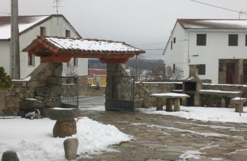 Navarredonda de Gredos Apartment | Casa Rural La Curva