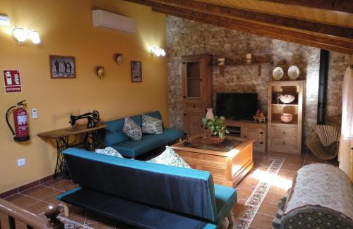 Arroyo de la Luz House | Casa Rural La Santiaga