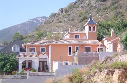 Corbera Bed & Breakfast | Casa Rural La Torreta
