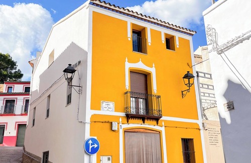 Bolulla House | Casa Rural La Travesía a 5 Minutos de las Fuentes del Algar. Ideal Familias