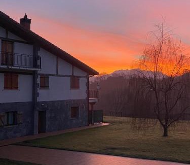 Renteria House | casa rural larre aundi