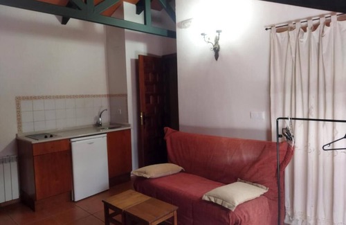 Cillan Other | Casa Rural Las Henrenes