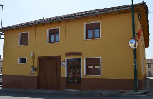 Villaturiel House | Casa Rural Los Lláganos