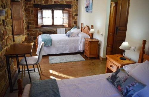 Selaya Ski Chalet | Casa Rural Los Riveros de Jeromo