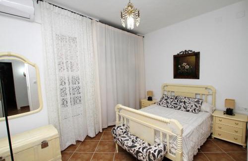 Aljucen House | Casa Rural Mérida