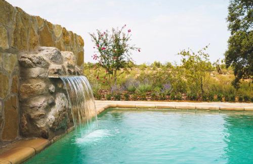 Horta de Sant Joan House | Casa rural Mas del Serranet